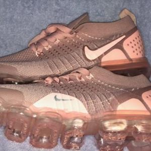 Nike Shoes - New air vapormax flyknit Nike Shoes - New air vapormax flyknit